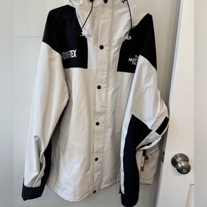 The North Face Men's White and Black Performance Jacket GORE-TEX